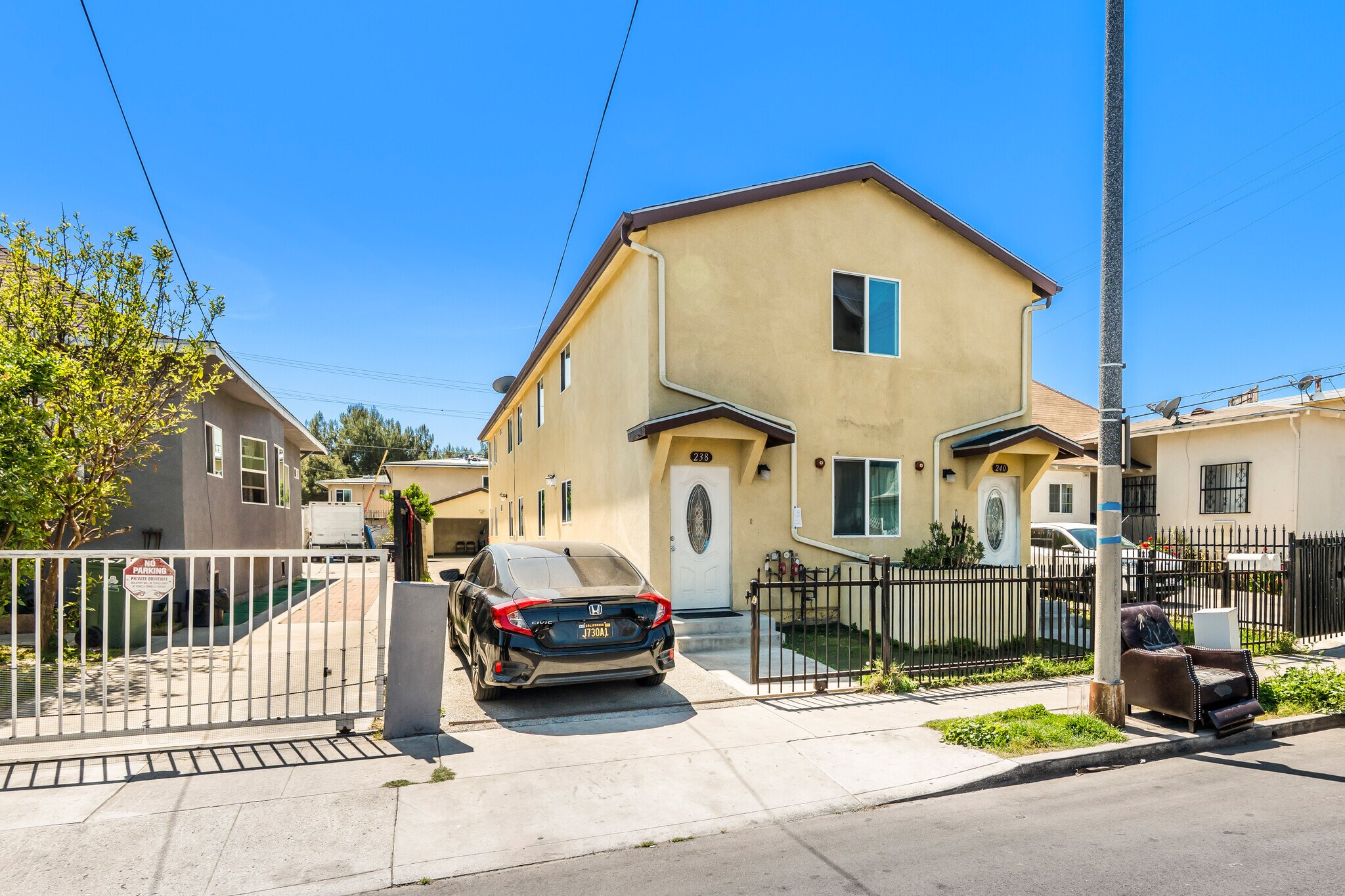 240 W 46th St, Los Angeles, CA for sale Primary Photo- Image 1 of 11