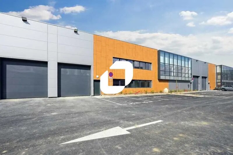 Flex in Grigny for lease - Building Photo - Image 3 of 20