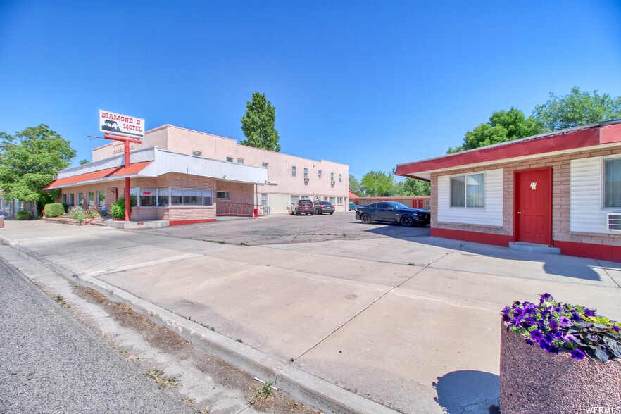 234 W Main St, Delta, UT for sale - Primary Photo - Image 1 of 1