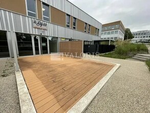 Office in Dardilly for lease Building Photo- Image 2 of 5