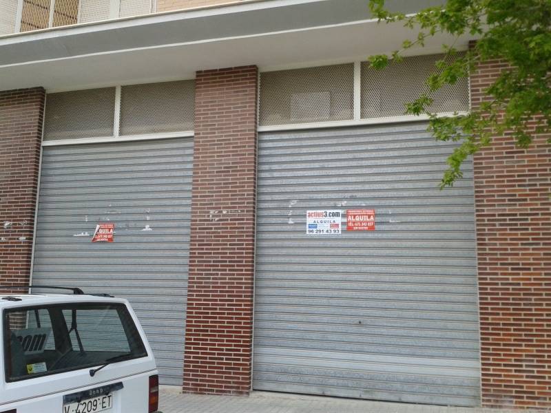Retail in Ontinyent for lease Building Photo- Image 1 of 2