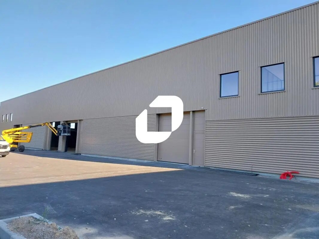 Office in Carquefou for lease Building Photo- Image 1 of 14