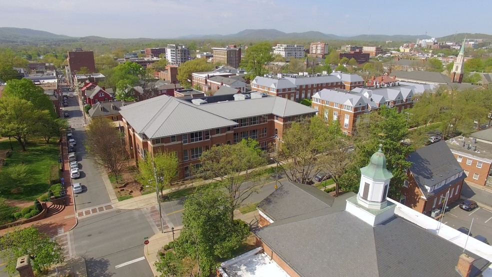 310 Fourth St NE, Charlottesville, VA for lease - Building Photo - Image 3 of 6