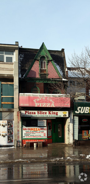 654 Spadina Ave, Toronto, ON for lease - Building Photo - Image 2 of 2