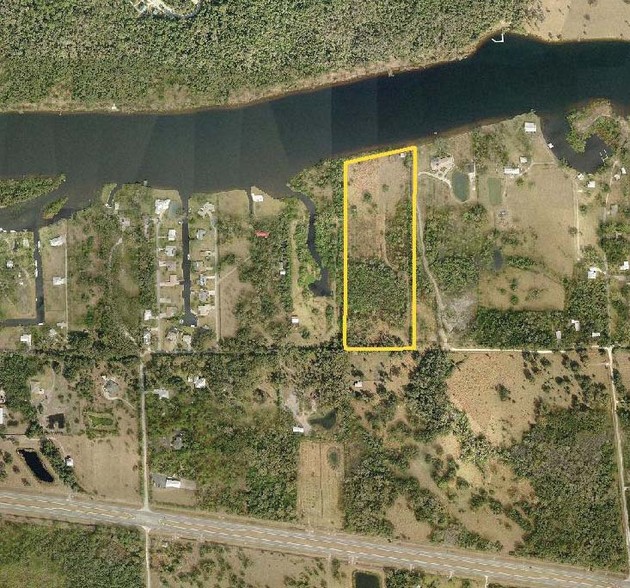 19101 S River Rd, Alva, FL for sale - Primary Photo - Image 1 of 1