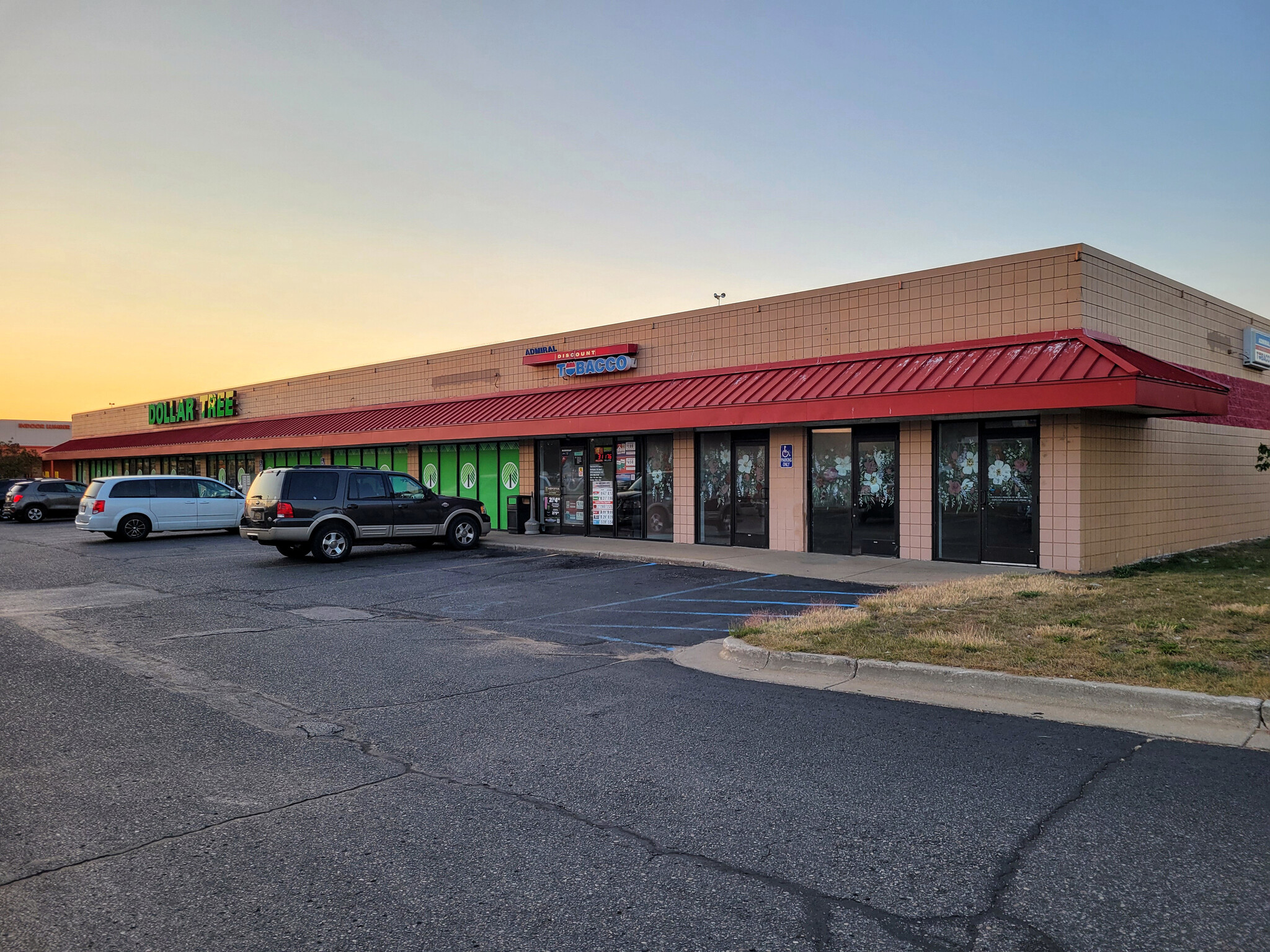 2675-2679 Henry St, Muskegon, MI for lease Building Photo- Image 1 of 5