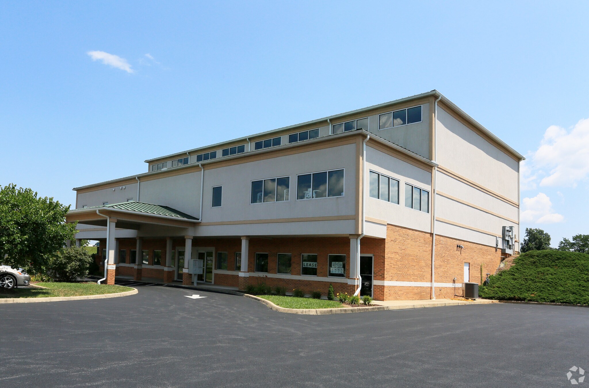 1195 Hisey Ave, Woodstock, VA for sale Primary Photo- Image 1 of 1
