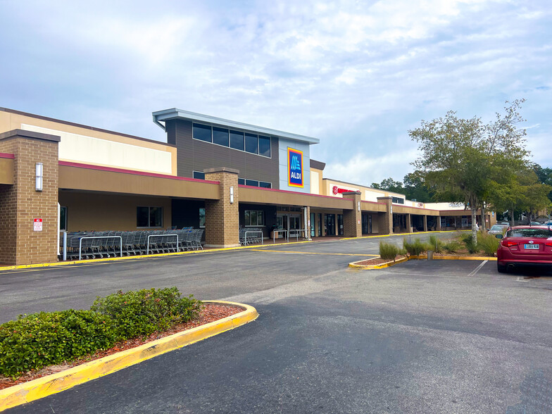 8501-8637 W Hillsborough Ave, Tampa, FL for lease - Building Photo - Image 2 of 4