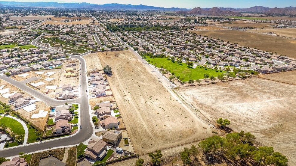 22740 Kirby St, San Jacinto, CA for sale - Primary Photo - Image 2 of 7