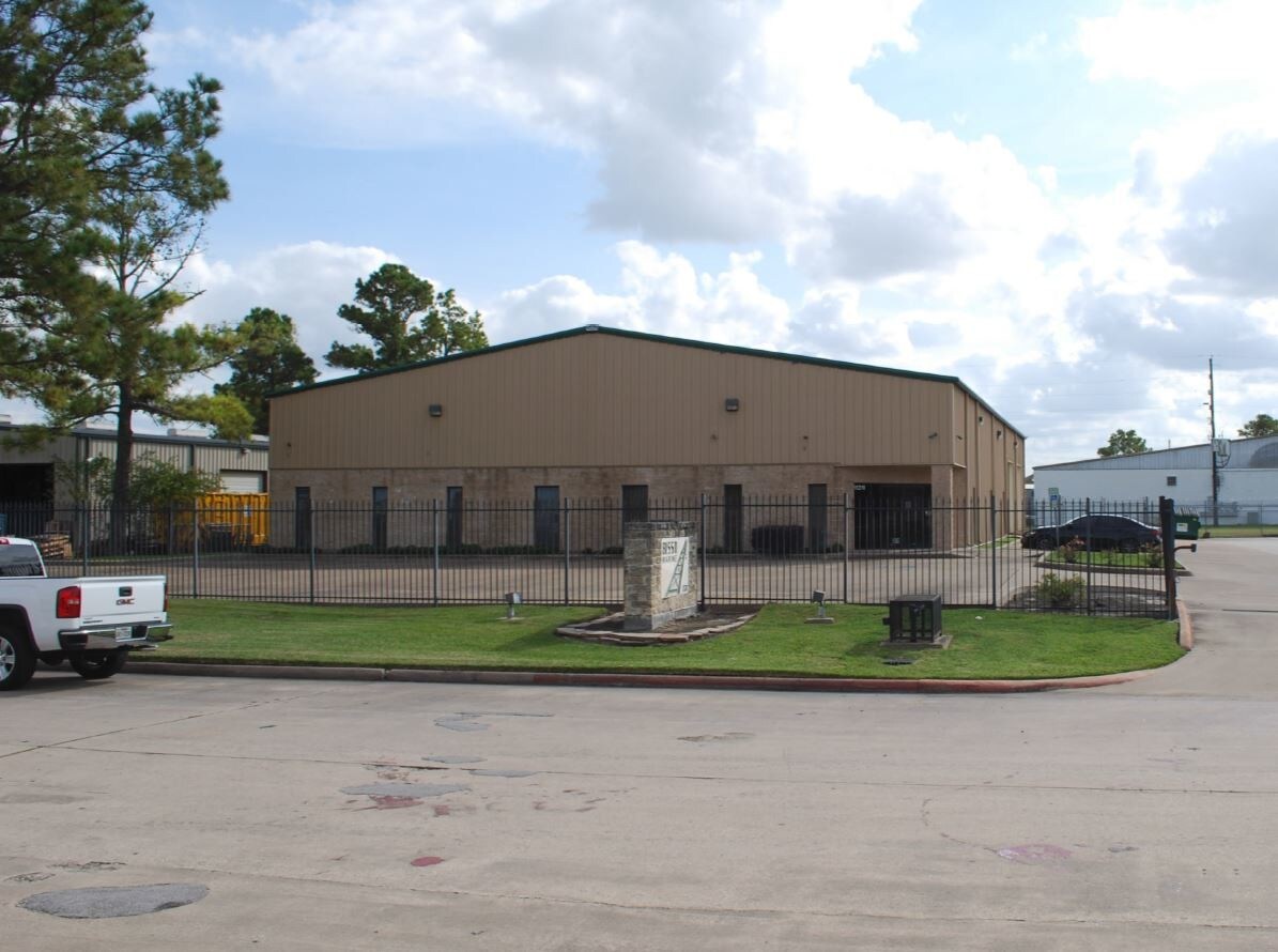 11311 Neeshaw Dr, Houston, TX for sale Building Photo- Image 1 of 1