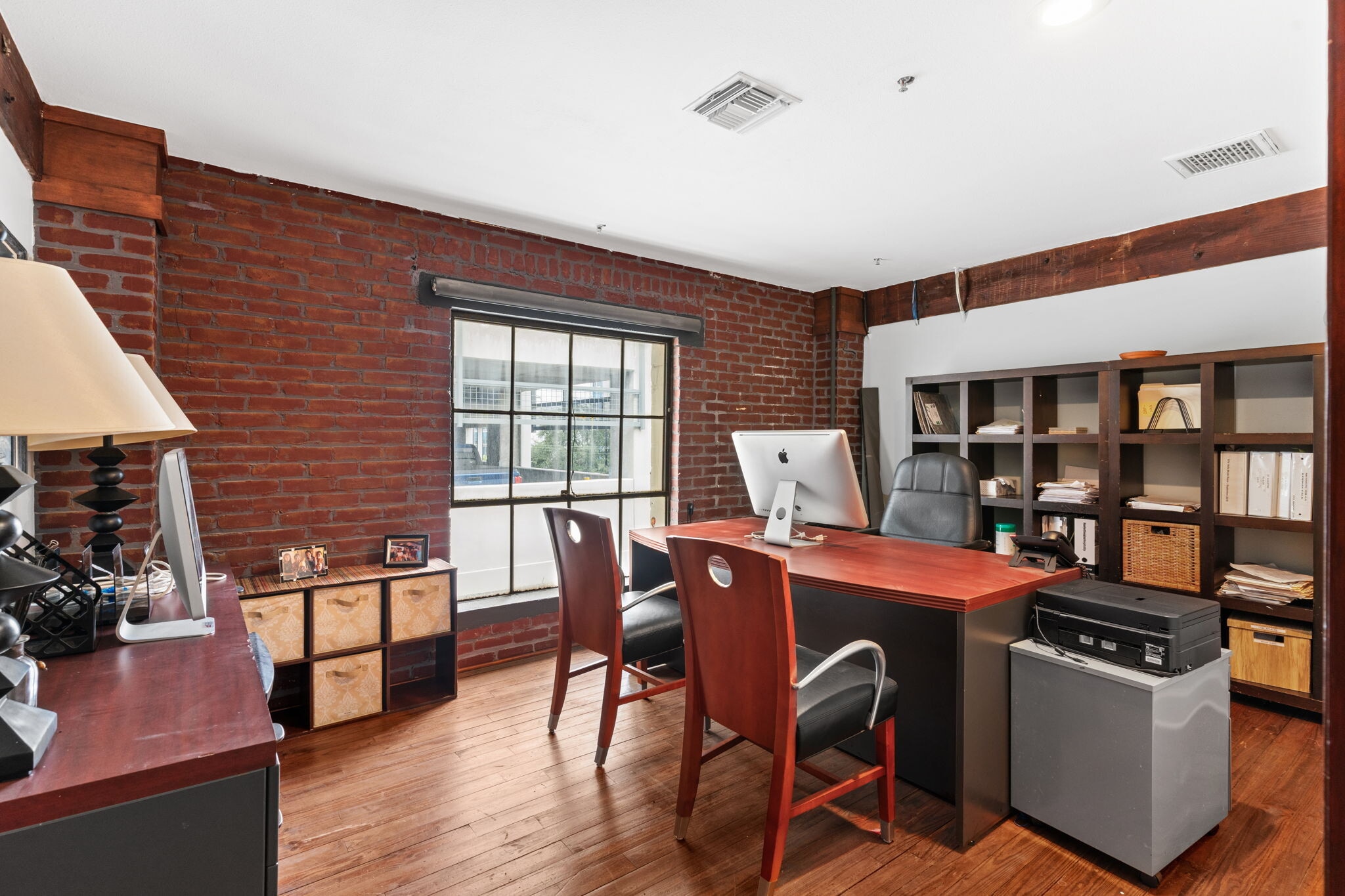 1121 E Twiggs St, Tampa, FL for lease Interior Photo- Image 1 of 6
