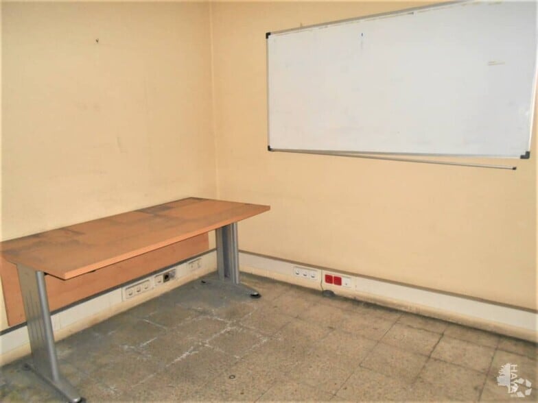 Industrial in Yunquera de Henares, Guadalajara for sale - Building Photo - Image 2 of 5