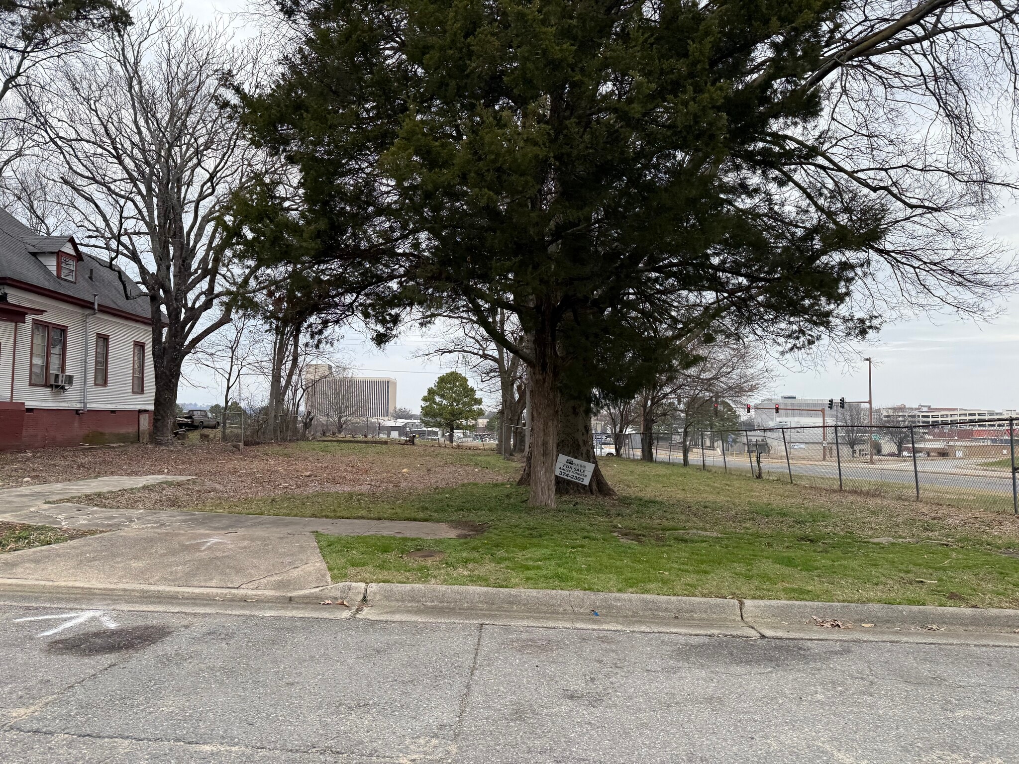 1002 W 11th St, Little Rock, AR for sale Primary Photo- Image 1 of 4