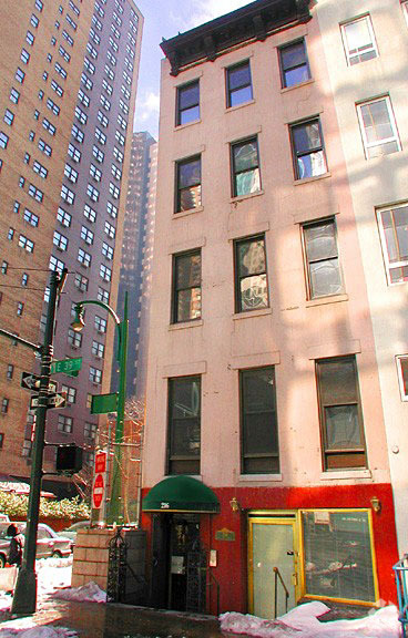 216 E 39th St, New York, NY for lease Building Photo- Image 1 of 4