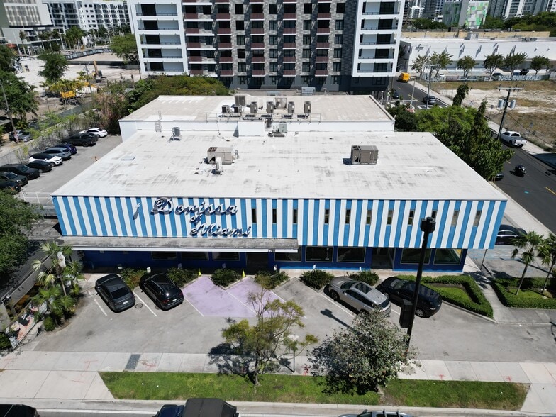 2751 N Miami Ave, Miami, FL for sale - Building Photo - Image 3 of 15