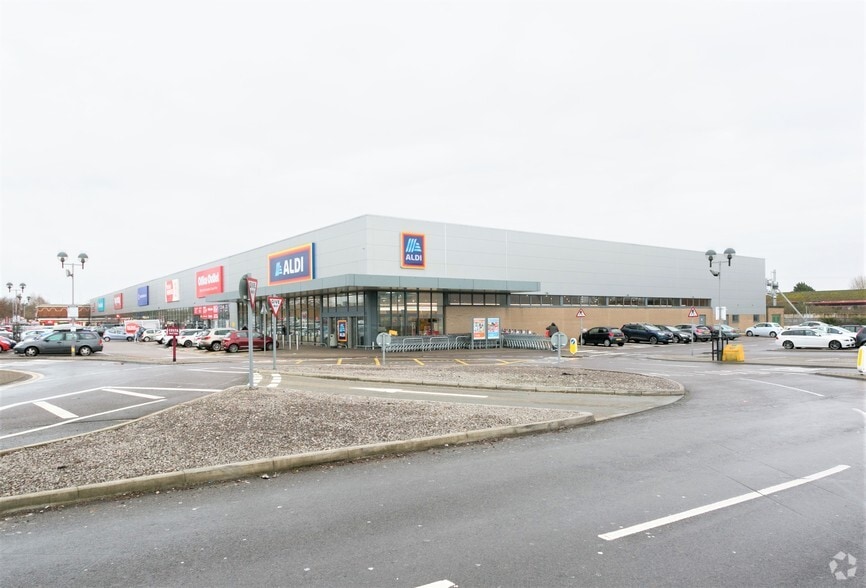 Newport Rd, Cardiff for sale - Primary Photo - Image 1 of 1