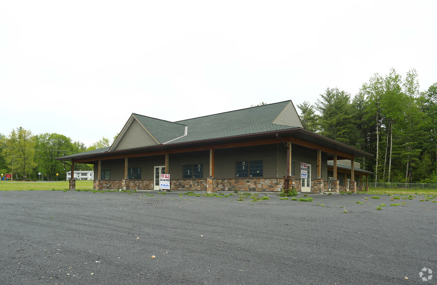 2071 State Route 22B, Morrisonville, NY for sale - Primary Photo - Image 1 of 1