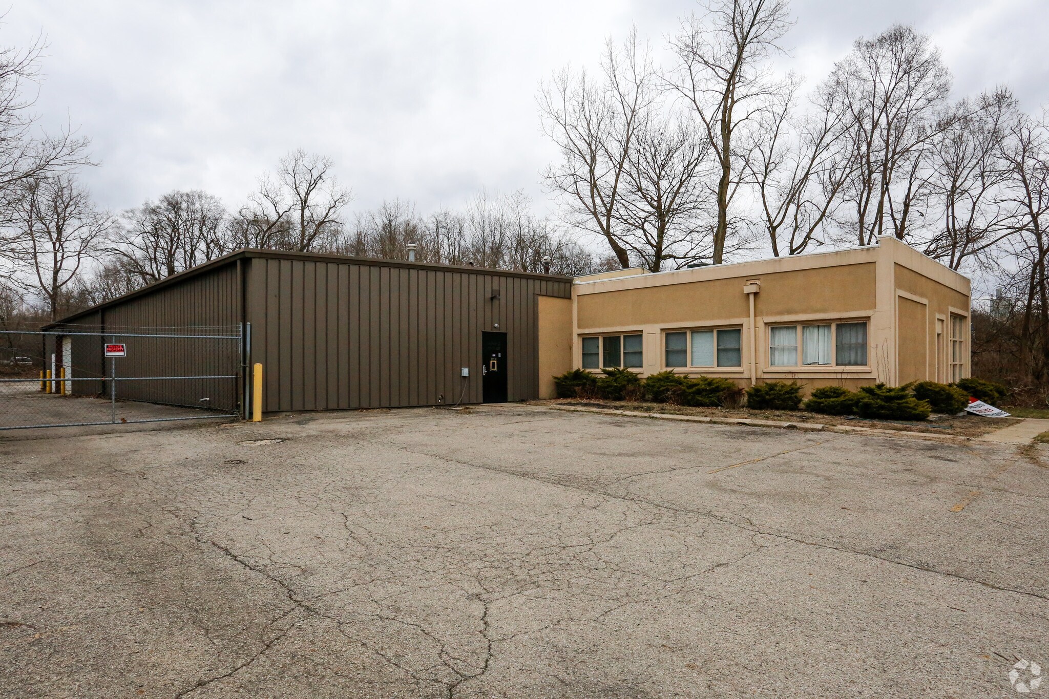 1026 Mitchell Blvd, Springfield, OH for sale Primary Photo- Image 1 of 9