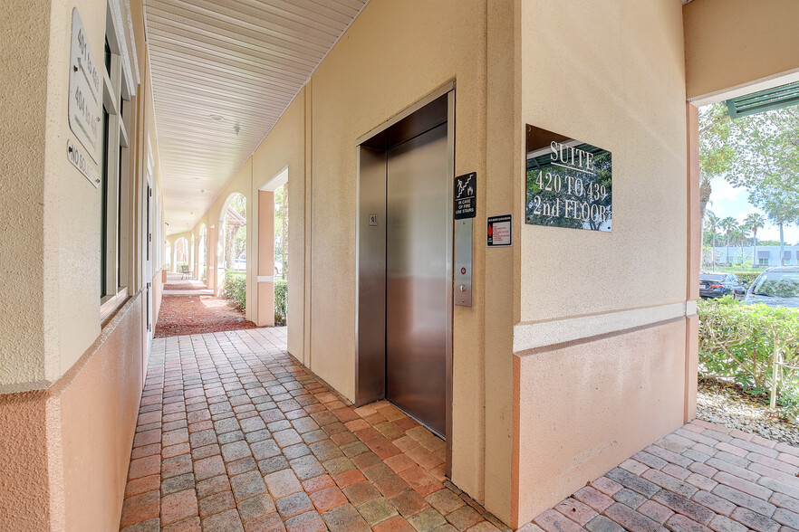 601 N Congress Ave, Delray Beach, FL for lease - Building Photo - Image 3 of 3