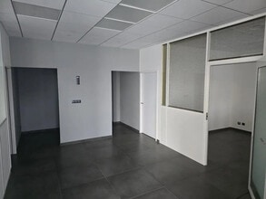 Office in Eysines for sale Interior Photo- Image 2 of 3