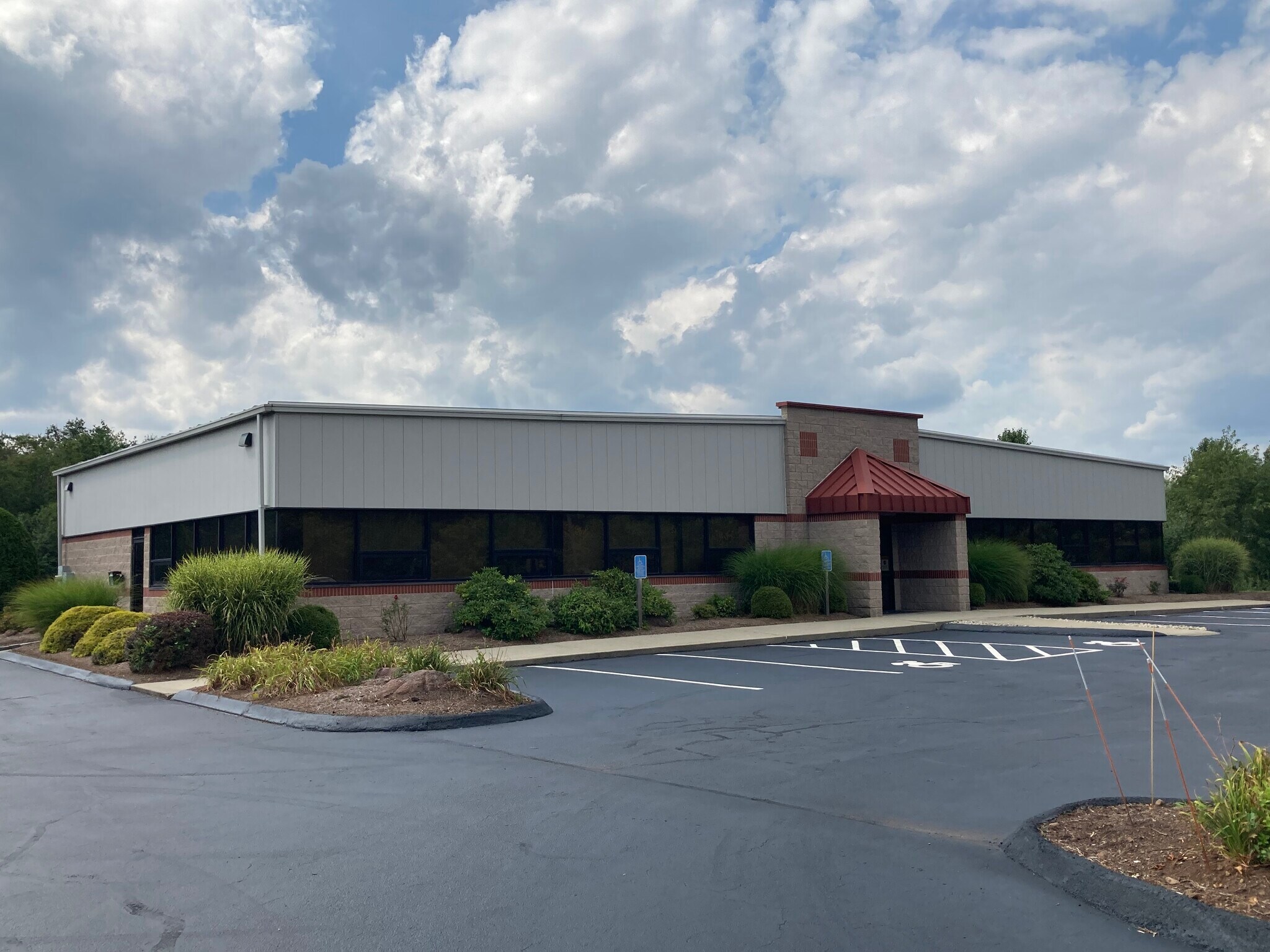 4 Research Pky, Wallingford, CT for sale Building Photo- Image 1 of 1