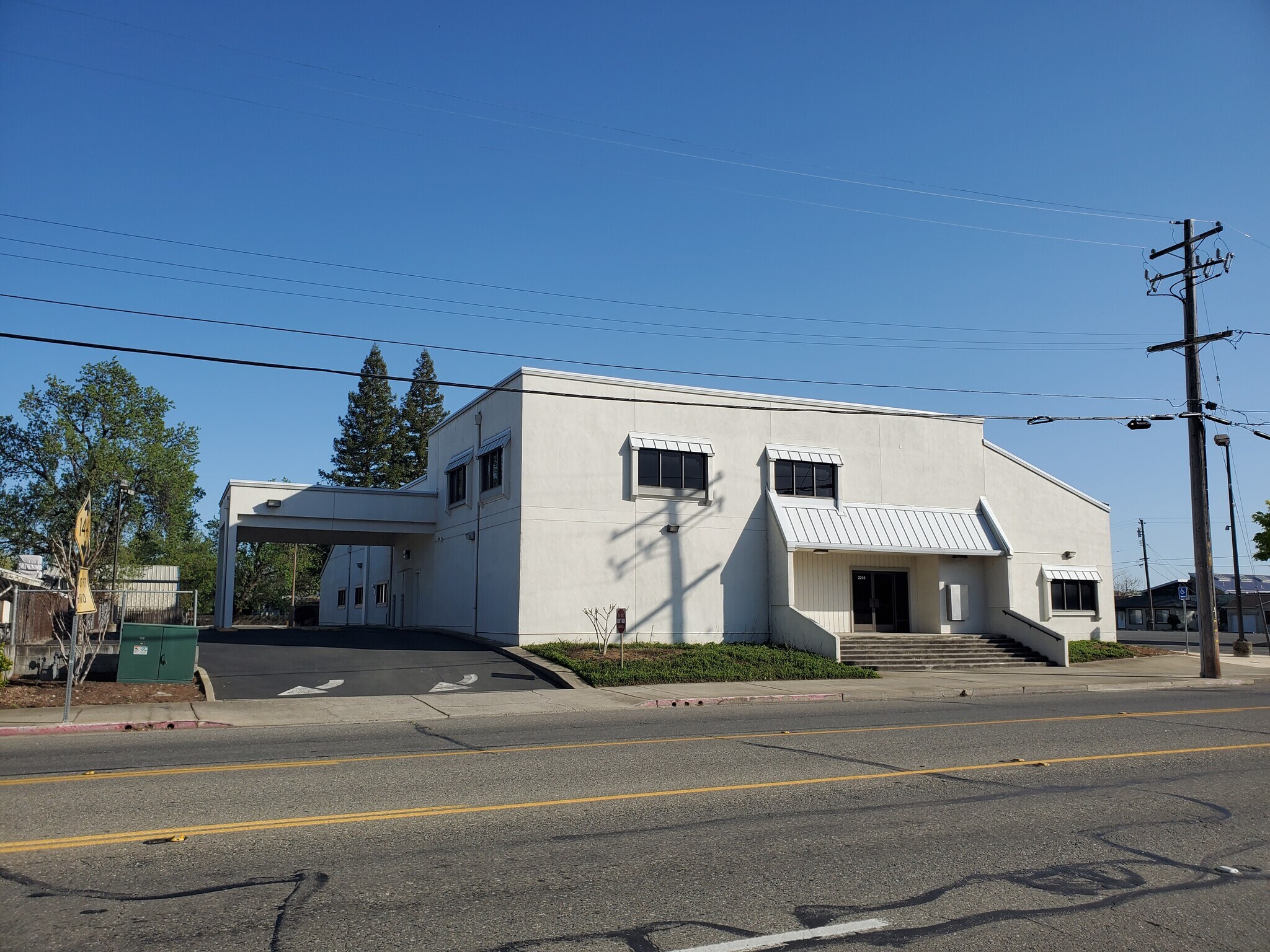 2245 North St, Anderson, CA 96007 Bank of America