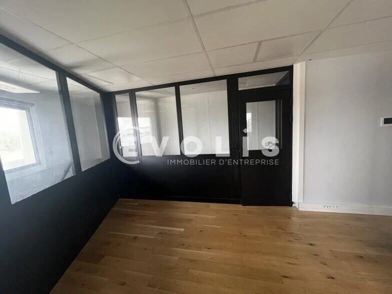 Office in Champigny-sur-Marne for sale - Interior Photo - Image 3 of 8