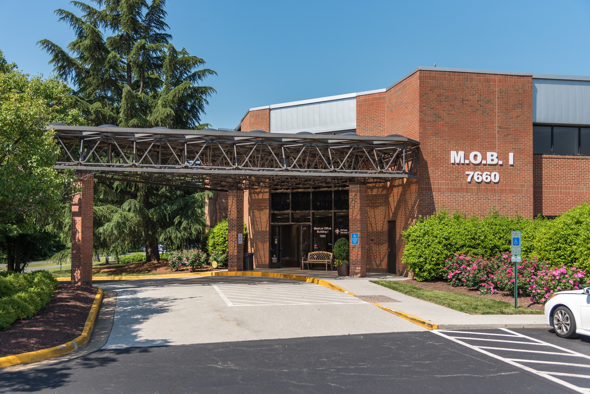 7660 E Parham Rd, Richmond, VA for lease Building Photo- Image 1 of 3