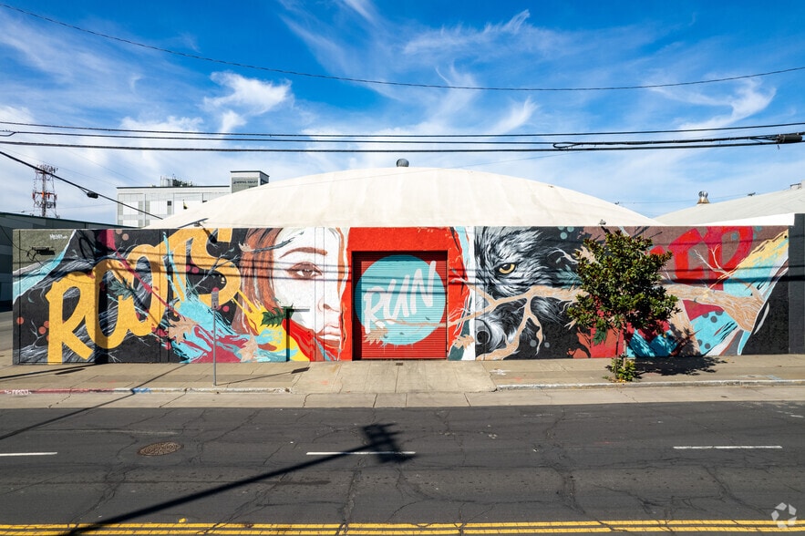 325 Martin Luther King Jr Way, Oakland, CA for sale - Building Photo - Image 2 of 7