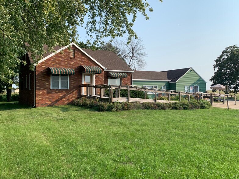 201 9th St NE, Altoona, IA for sale - Primary Photo - Image 1 of 1