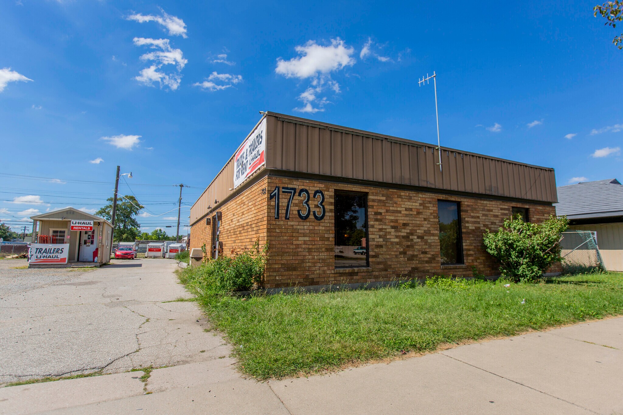 1733 Michigan St, South Bend, IN for sale Building Photo- Image 1 of 1