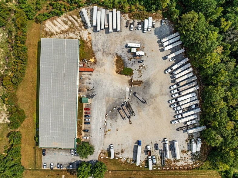 7220 Oakley Industrial Blvd, Union City, GA for lease - Building Photo - Image 3 of 3