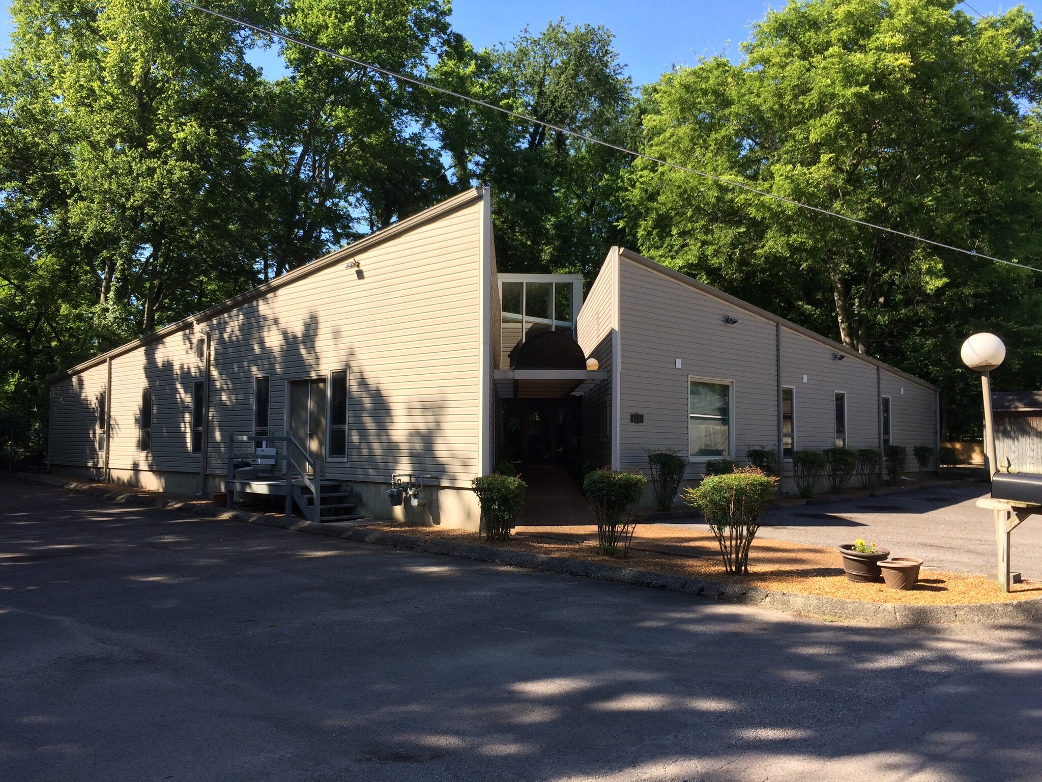 1335 W Main St, Franklin, TN 37064 Office for Lease