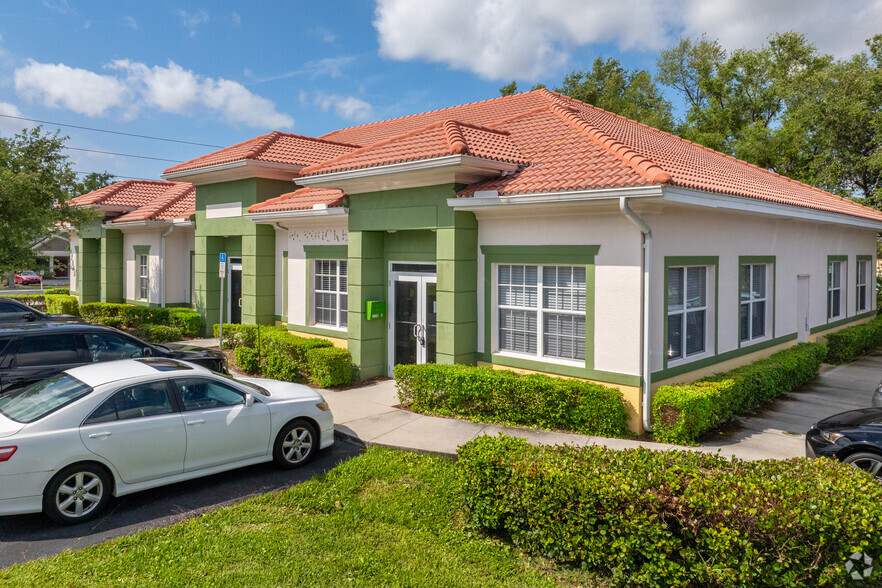 12500 Brantley Commons Ct, Fort Myers, FL for lease - Primary Photo - Image 1 of 5