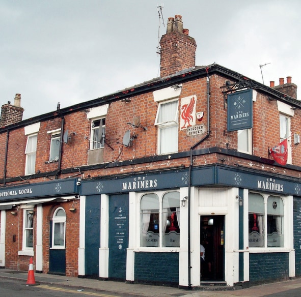 Free of Tie Pub Investments portfolio of 4 properties for sale on LoopNet.com - Building Photo - Image 3 of 4