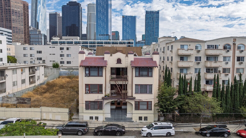 762 Hartford Ave, Los Angeles, CA for sale - Primary Photo - Image 2 of 11