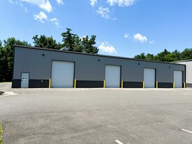 49 Wentworth Ave, Londonderry NH - Warehouse