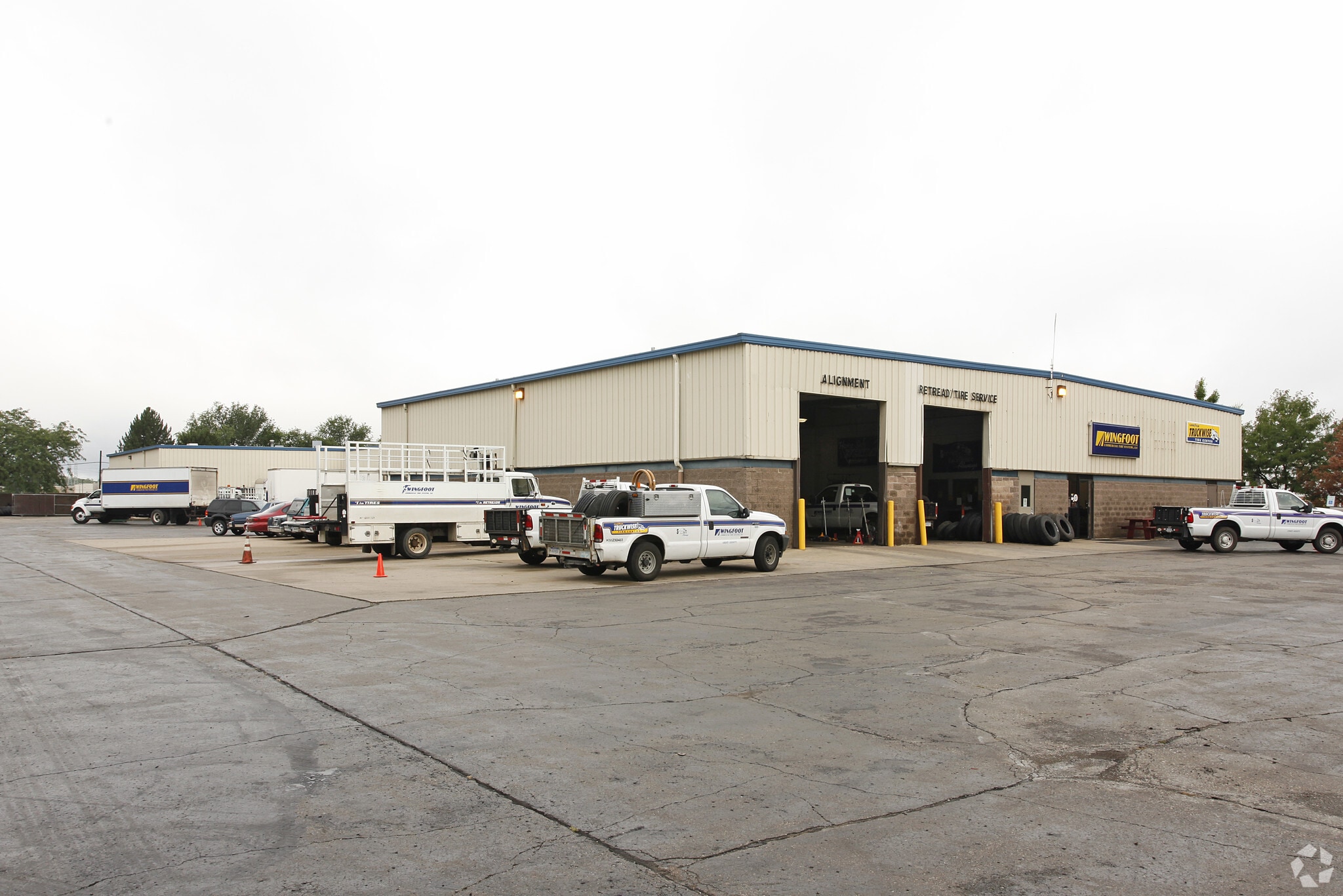 8881 Samuel Barton Dr, Belleville, MI for lease Primary Photo- Image 1 of 7