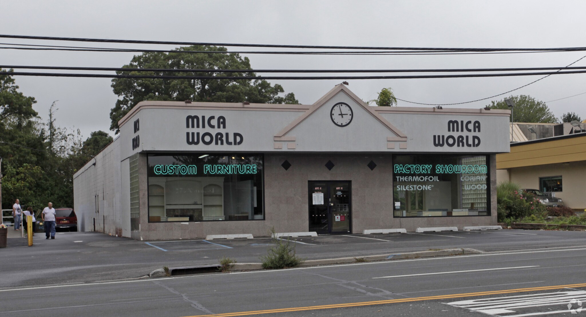 691 Jericho Tpke, Huntington, NY for sale Primary Photo- Image 1 of 1