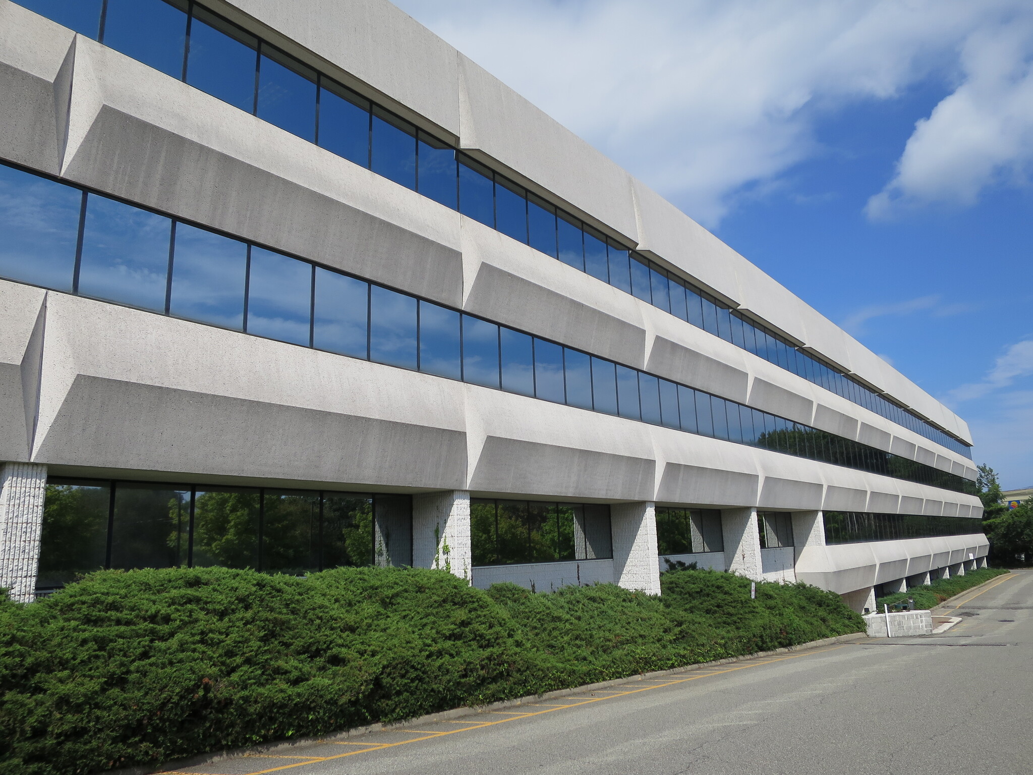 6900 Jericho Tpke, Syosset, NY for lease Building Photo- Image 1 of 6