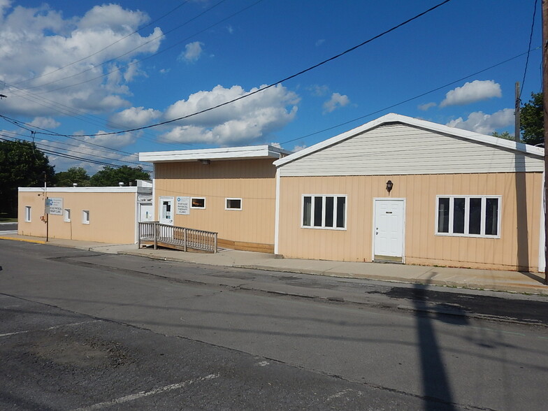 709 Caldwell ave, Portage, PA for lease - Building Photo - Image 2 of 9