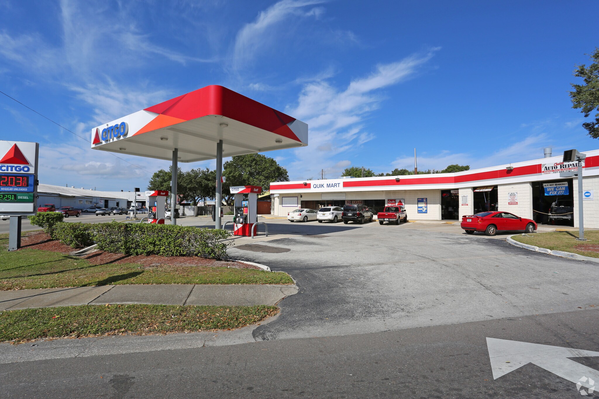 2801 22nd Ave N, Saint Petersburg, FL for sale Primary Photo- Image 1 of 1