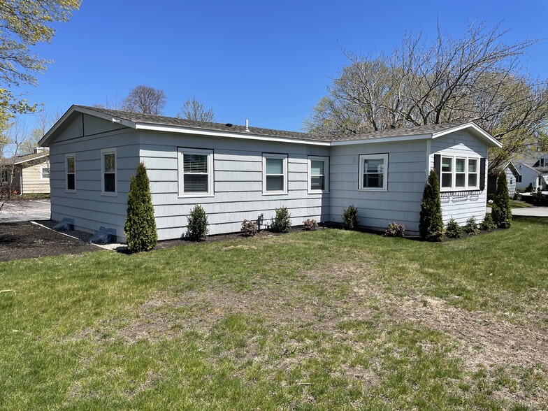 178 E Falmouth Hwy, East Falmouth, MA for sale - Building Photo - Image 1 of 1