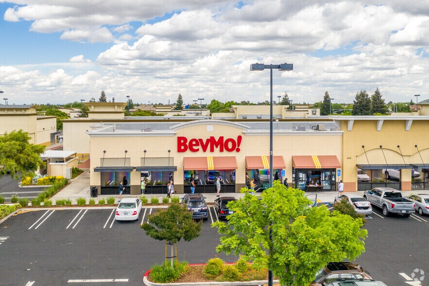 5859 Lone Tree Way, Antioch, CA 94531