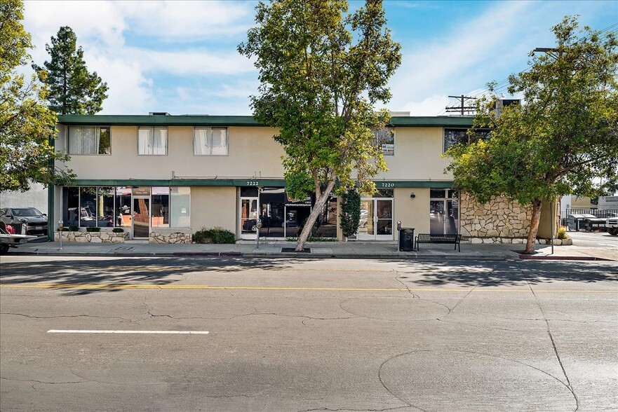 7220-7222 Owensmouth Ave, Canoga Park, CA for sale - Building Photo - Image 1 of 10