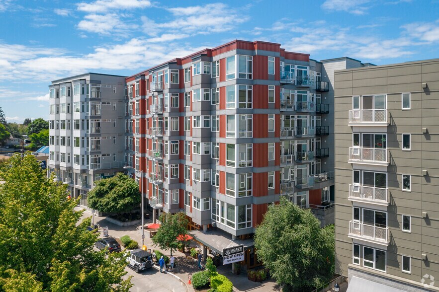 4727 42nd Ave SW, Seattle, WA for sale - Primary Photo - Image 1 of 1