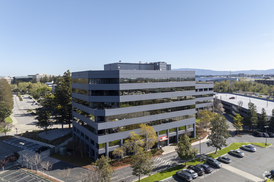 2099 Gateway Pl, San Jose, CA for lease - Building Photo - Image 1 of 14