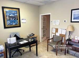 609-673 SE Central Pky, Stuart, FL for lease Building Photo- Image 2 of 6