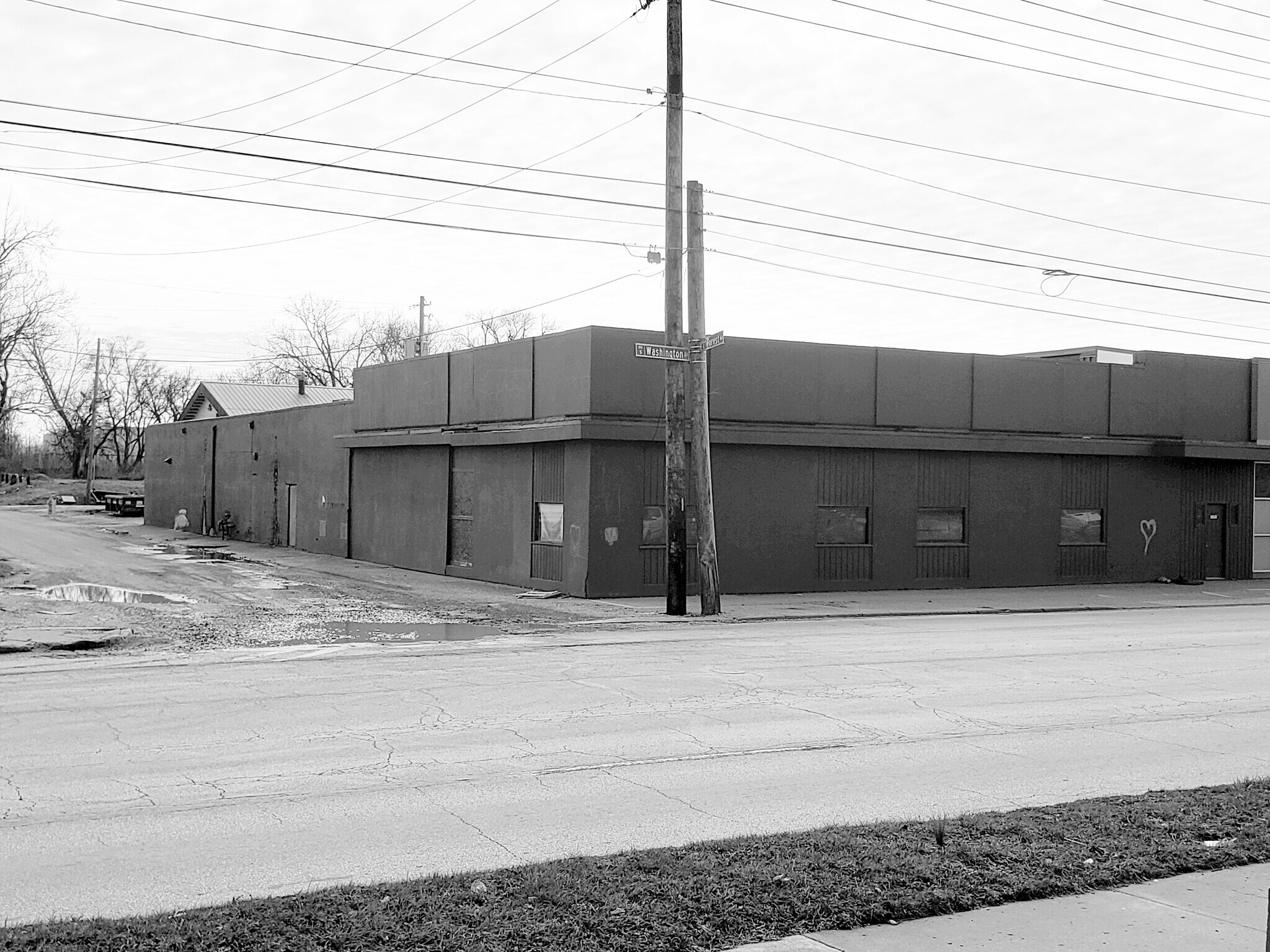 2419-2421 E Washington St, Indianapolis, IN for lease Building Photo- Image 1 of 11