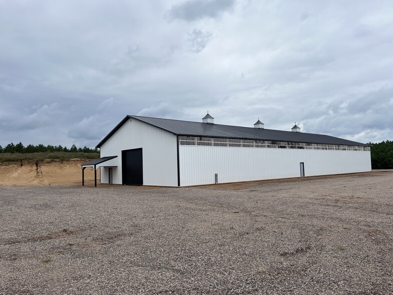 1106 County Highway D, Nekoosa, WI for lease - Building Photo - Image 1 of 4